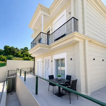 Family Near Teg 10 Guests Large Terrace Free Parking דירה *