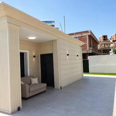 Family Near Teg 10 Guests Large Terrace Free Parking Lejlighed